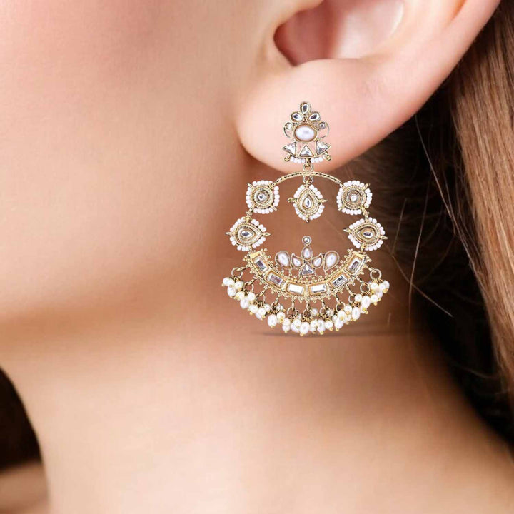 Ivory Pravina Pearl Chandbalis