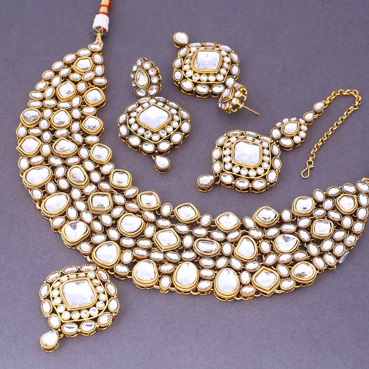 Ivory Priyamvada Kundan Jewellery Set