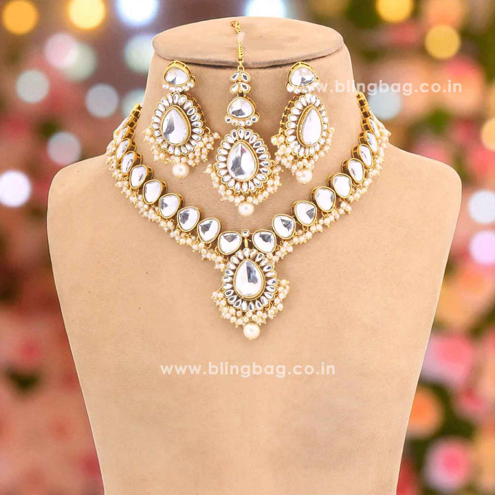 Ivory Qanita Kundan Jewellery Set