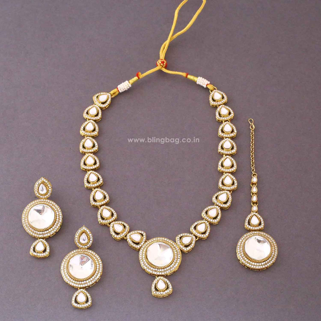 Ivory Raahi Kundan Jewellery Set