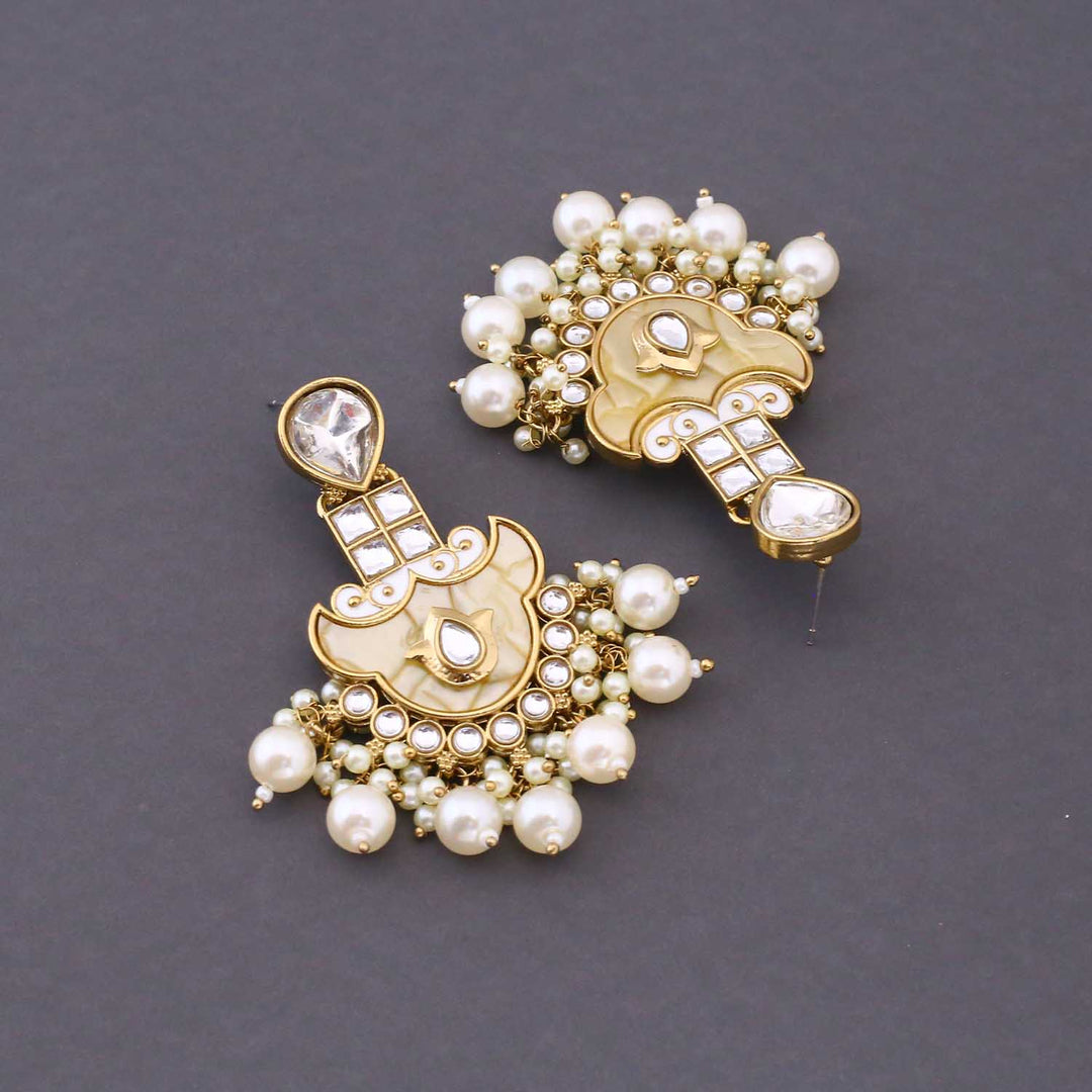 Ivory Rahma Danglers