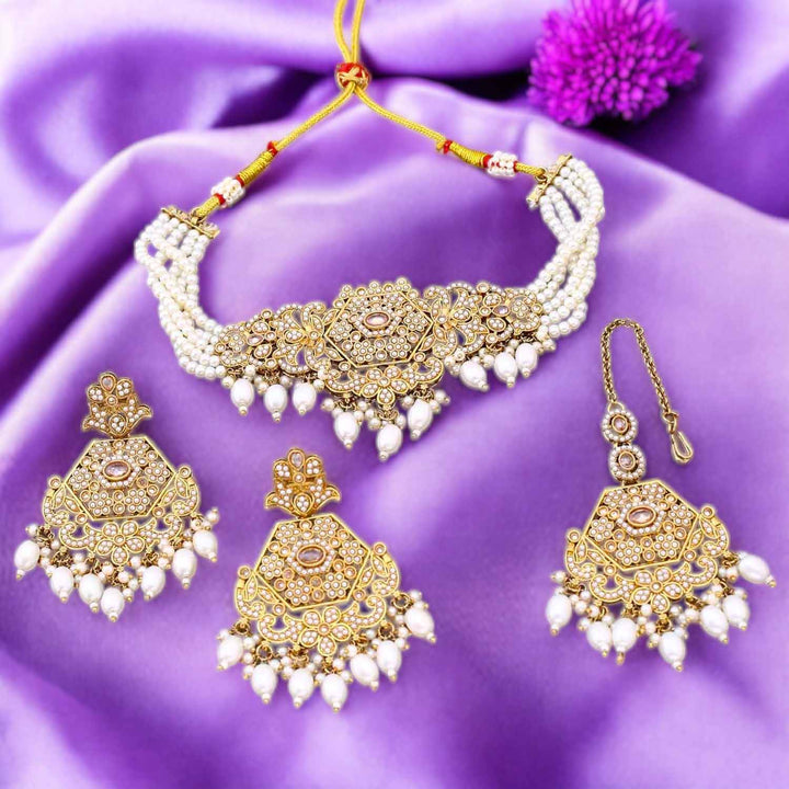 Ivory Ravita Kundan Jewellery Set