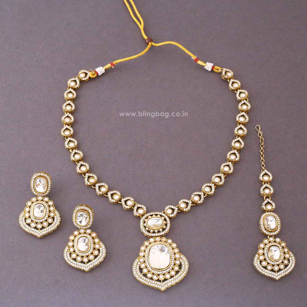Ivory Riva Kundan Jewellery Set