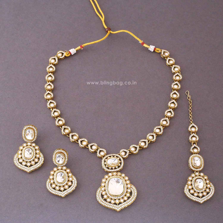 Ivory Riva Kundan Jewellery Set