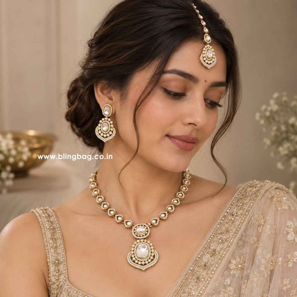 Ivory Riva Kundan Jewellery Set