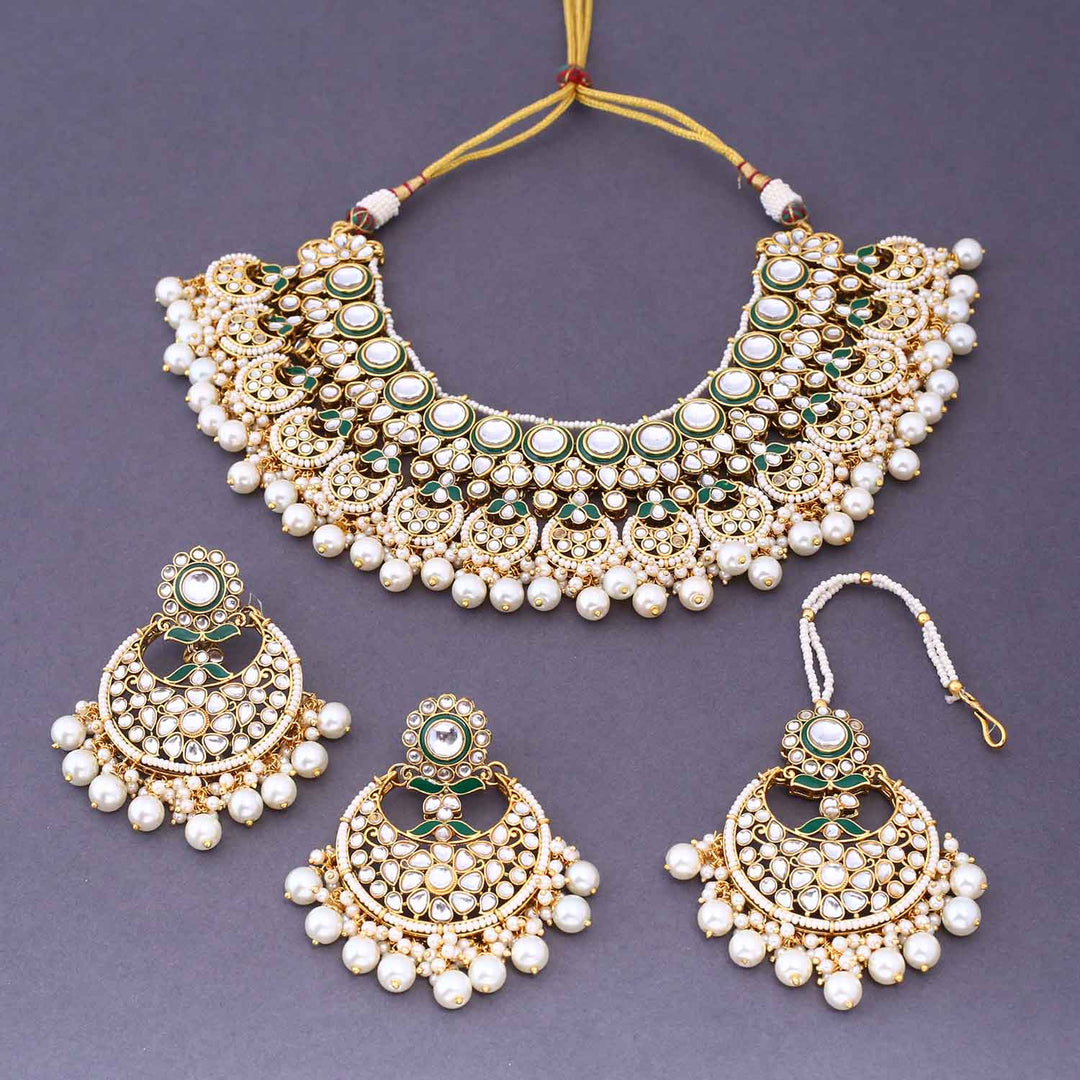 Ivory Rizveena Kundan Jewellery Set