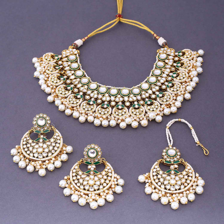 Ivory Rizveena Kundan Jewellery Set