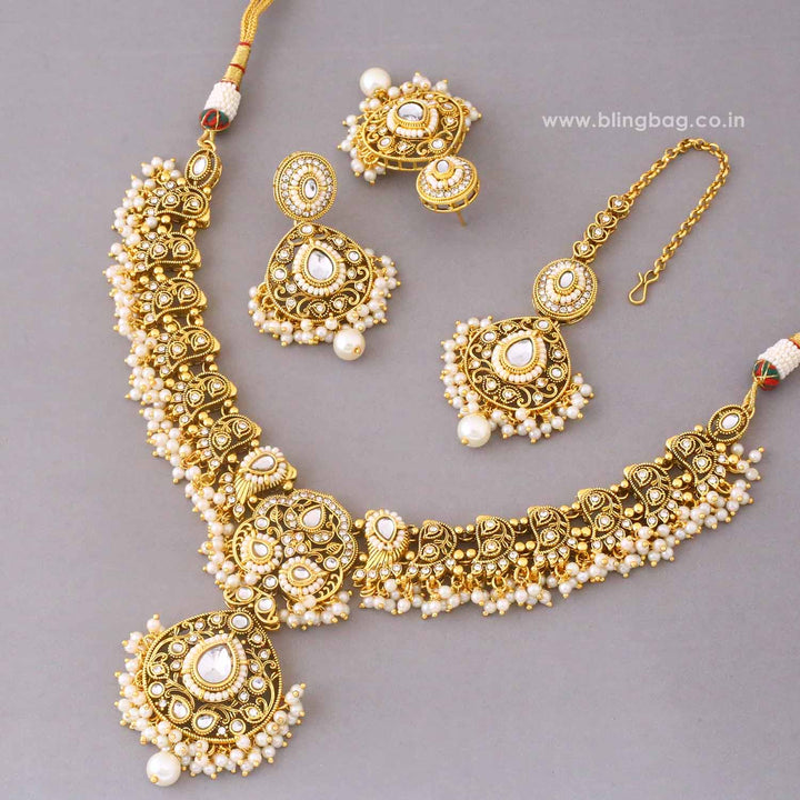Ivory Roshniika Kundan Jewellery Set
