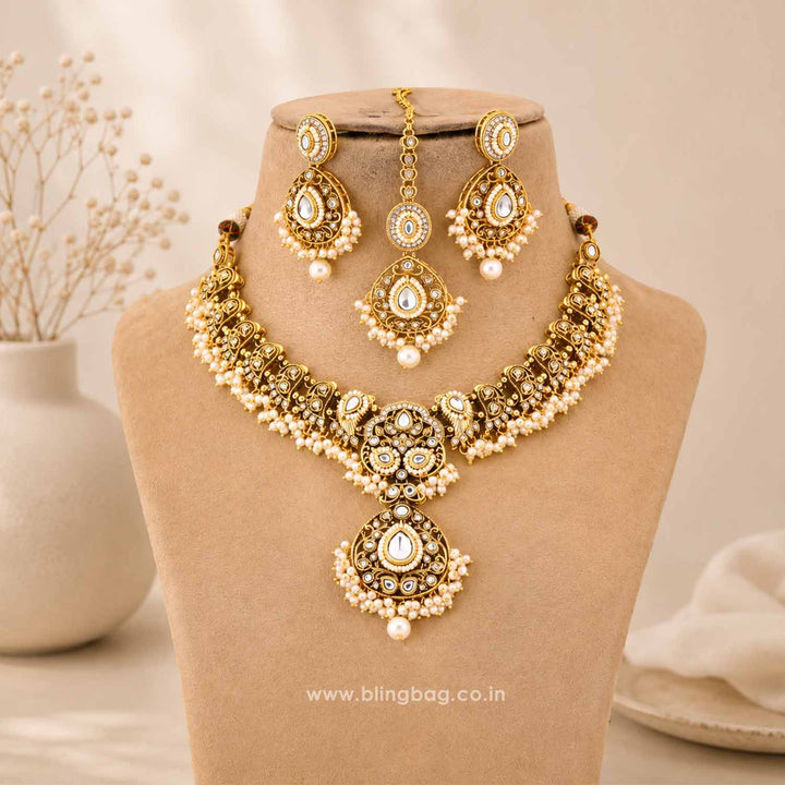 Ivory Roshniika Kundan Jewellery Set