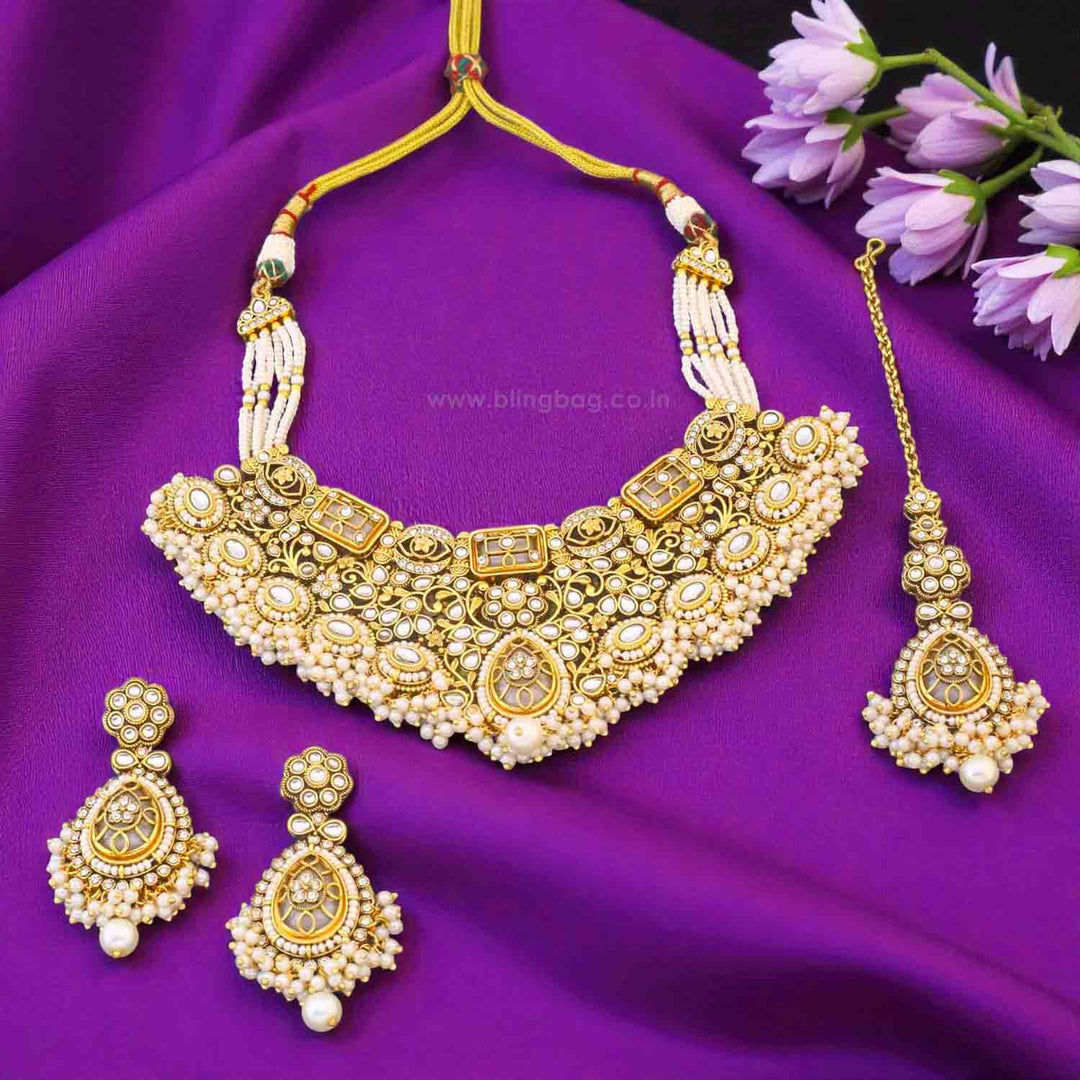 Ivory Roshnika Kundan Jewellery Set