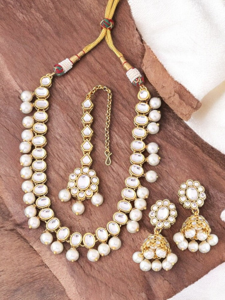 Ivory Rushika Kundan Jewellery Set