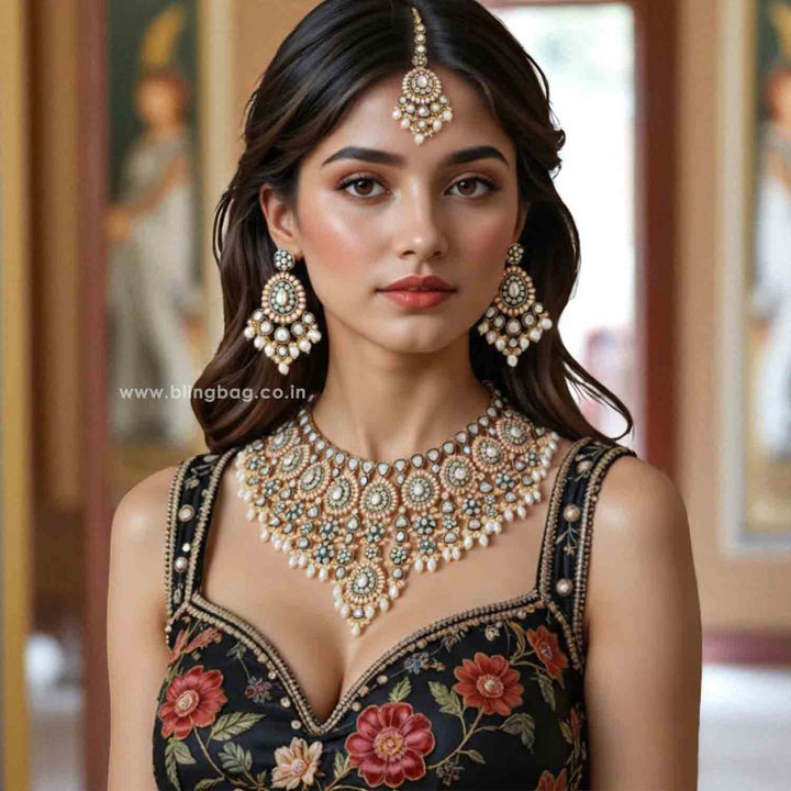Ivory Saadhvi Kundan Jewellery Set