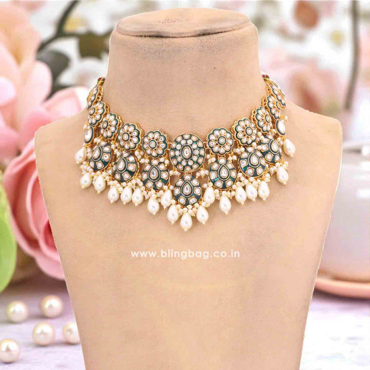 Ivory Samridhi Kundan Jewellery Set