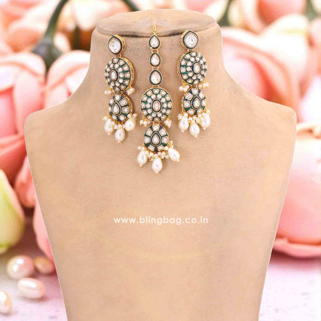 Ivory Samridhi Kundan Jewellery Set