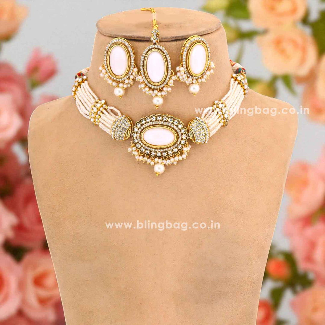 Ivory Santoshi Kundan Jewellery Set