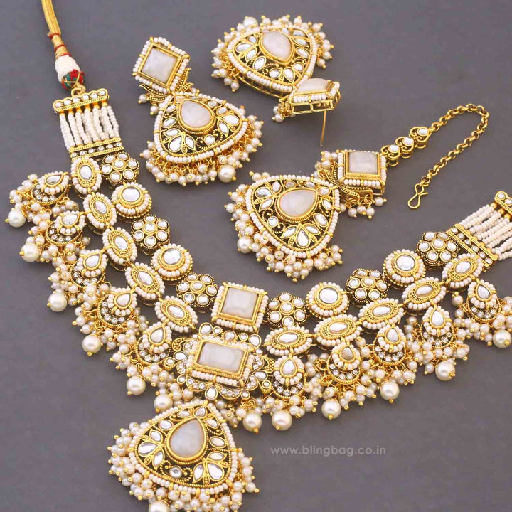 Ivory Sarala Kundan Jewellery Set