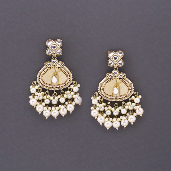 Ivory Sarmi Chandbalis