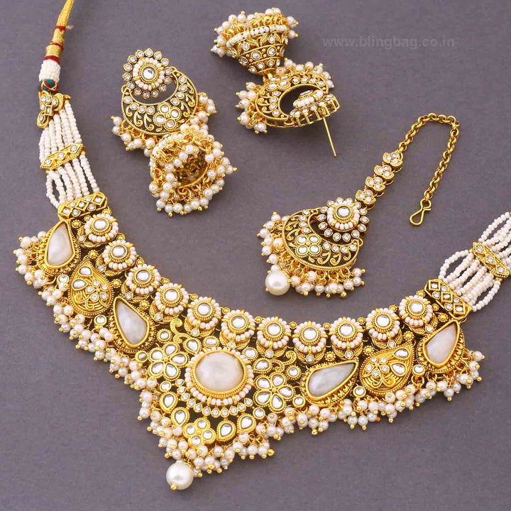 Ivory Selvi Kundan Jewellery Set