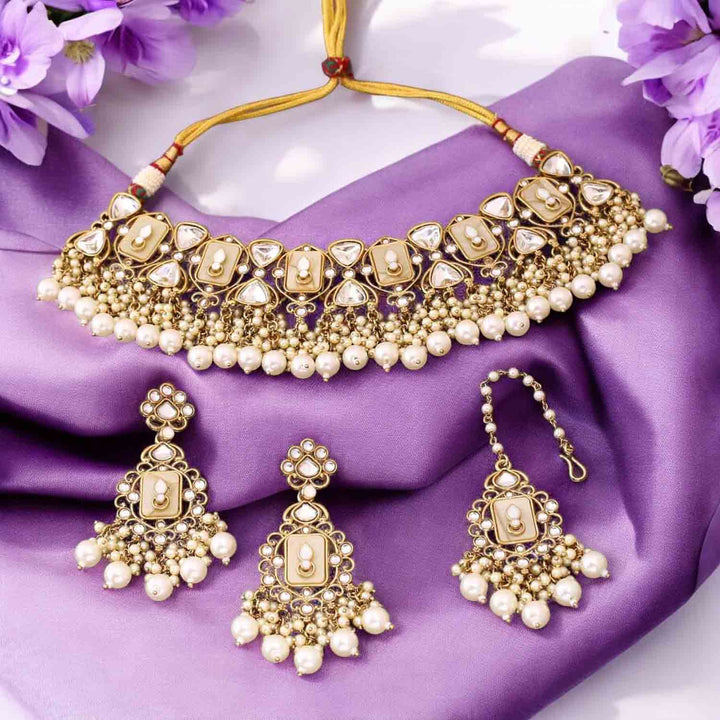 Ivory Sharuni Kundan Jewellery Set