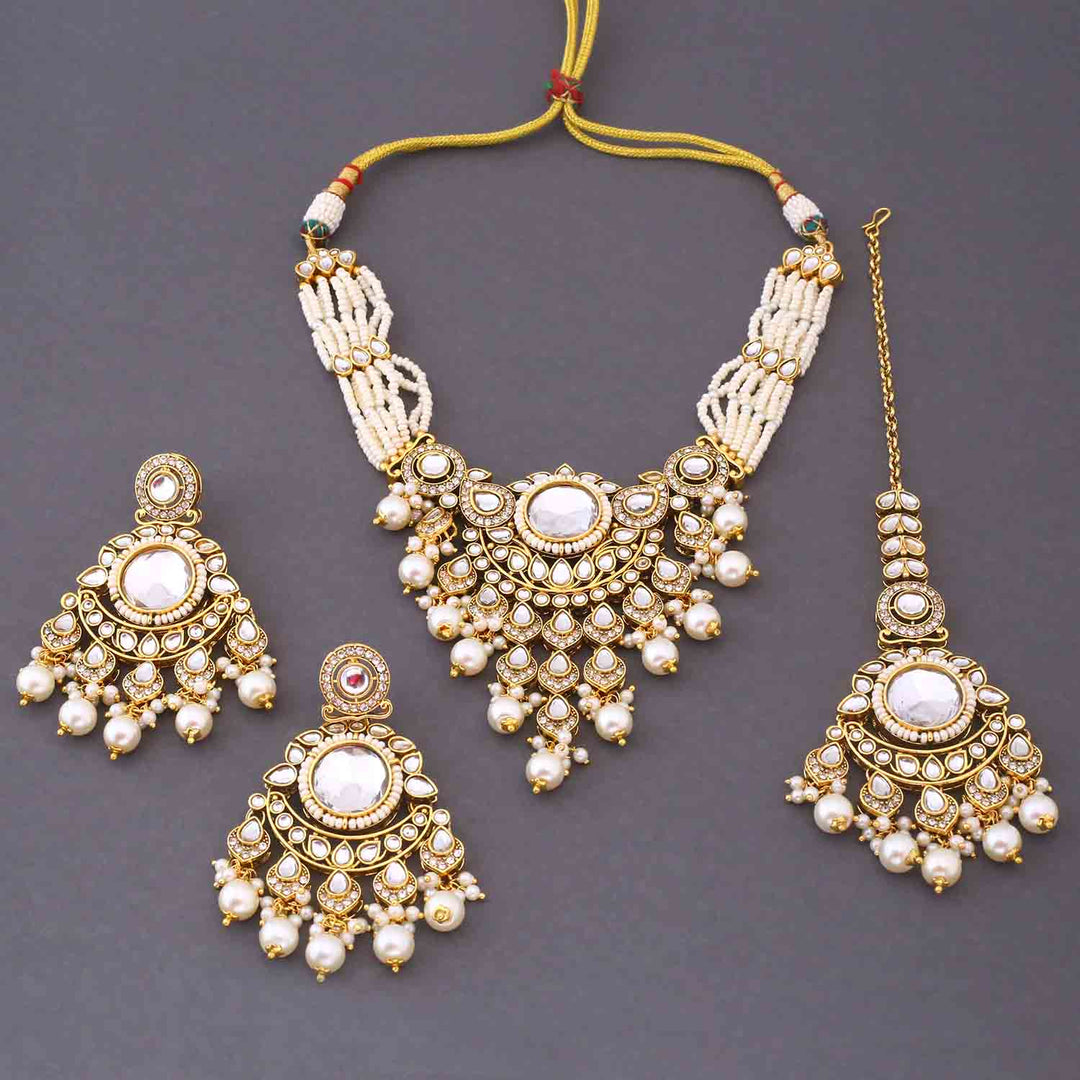 Ivory Sheetal Kundan Jewellery Set