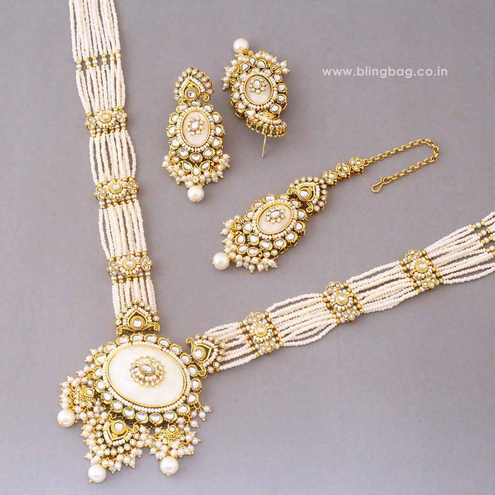 Ivory Shreyaani Kundan Jewellery Set