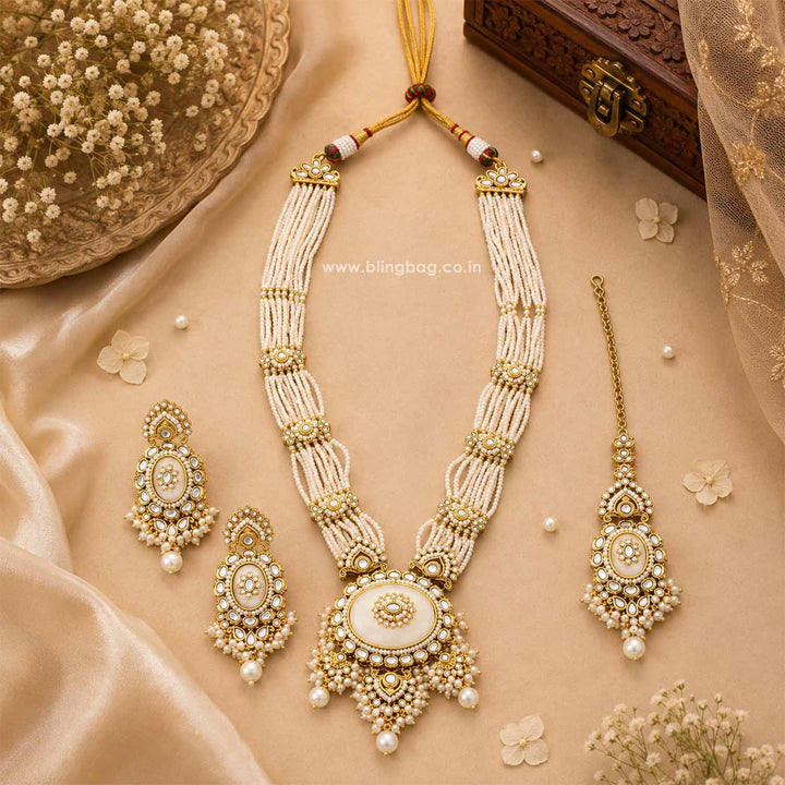 Ivory Shreyaani Kundan Jewellery Set