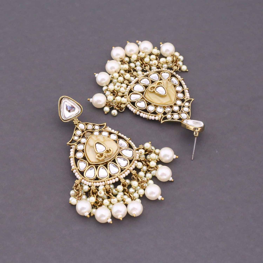 Ivory Shrika Chandbalis