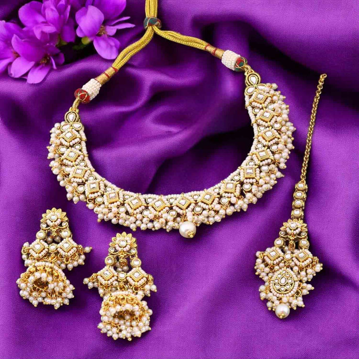 Ivory Simran Kundan Jewellery Set