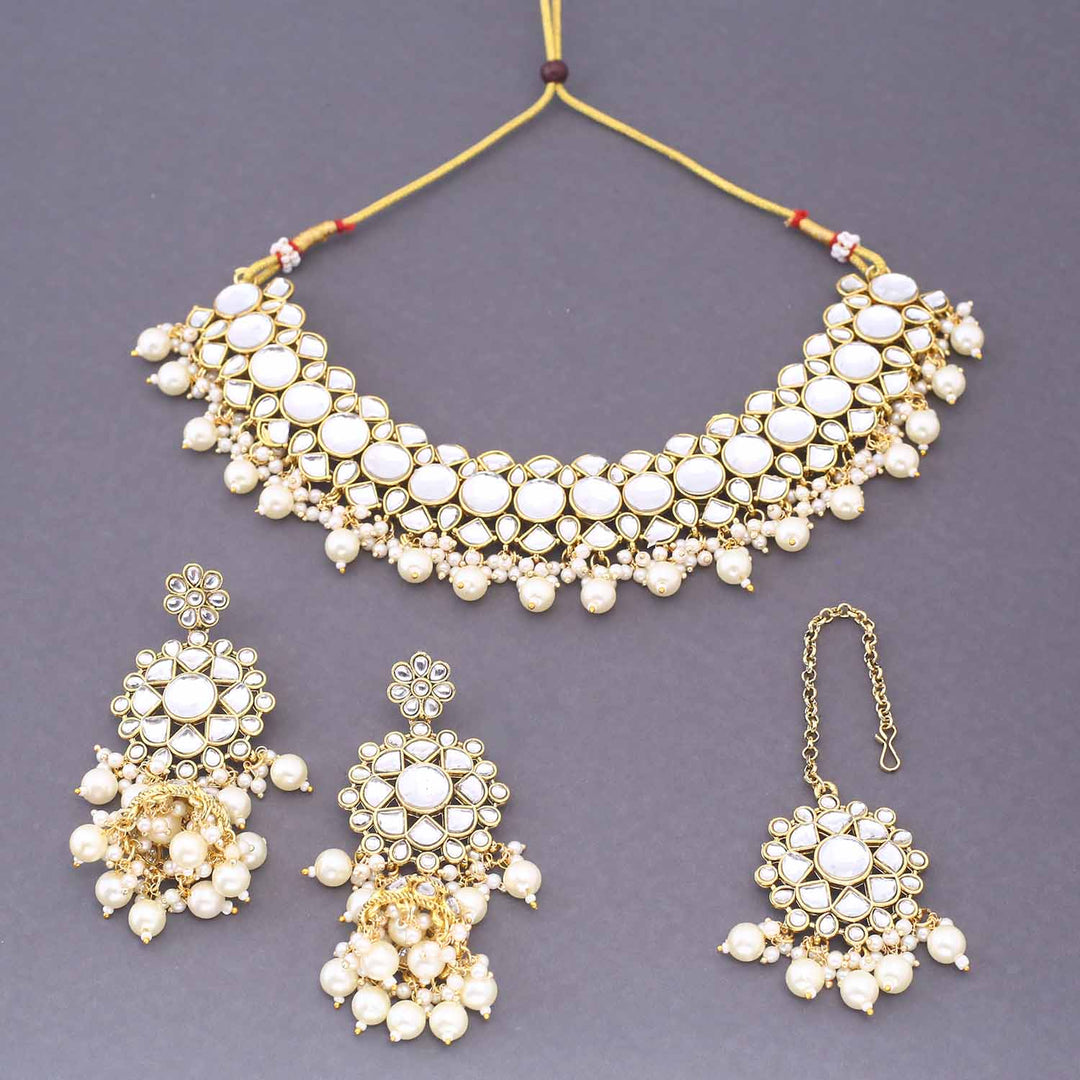Ivory Stavana Kundan Jewellery Set