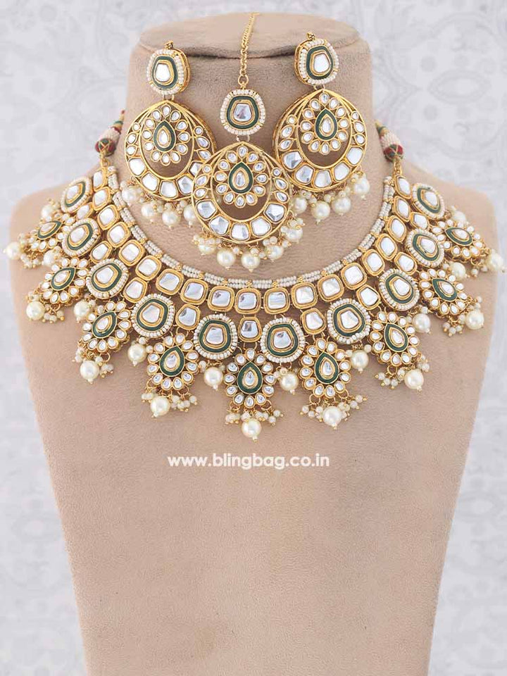 Ivory Suman Jewellery Set