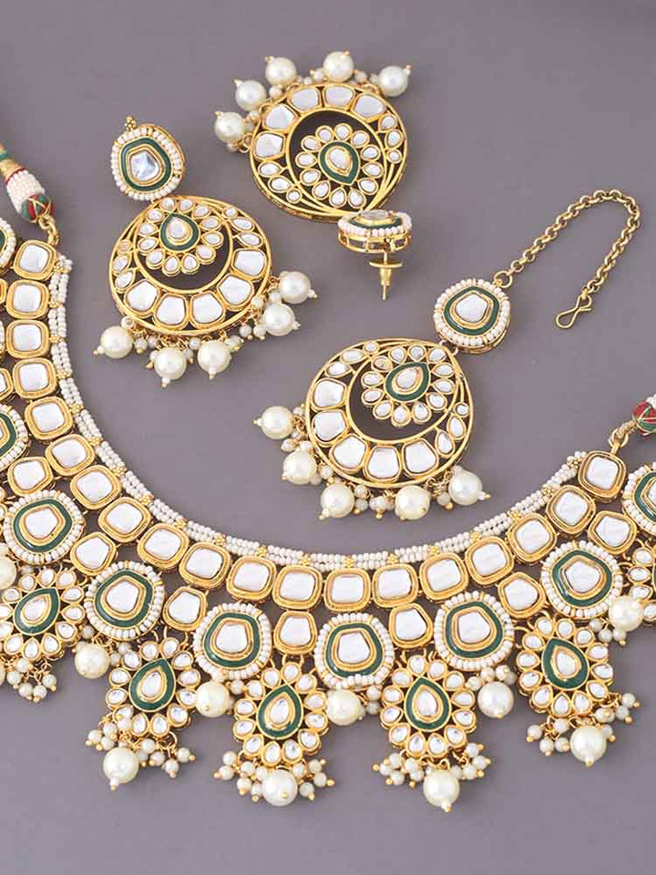 Ivory Suman Jewellery Set
