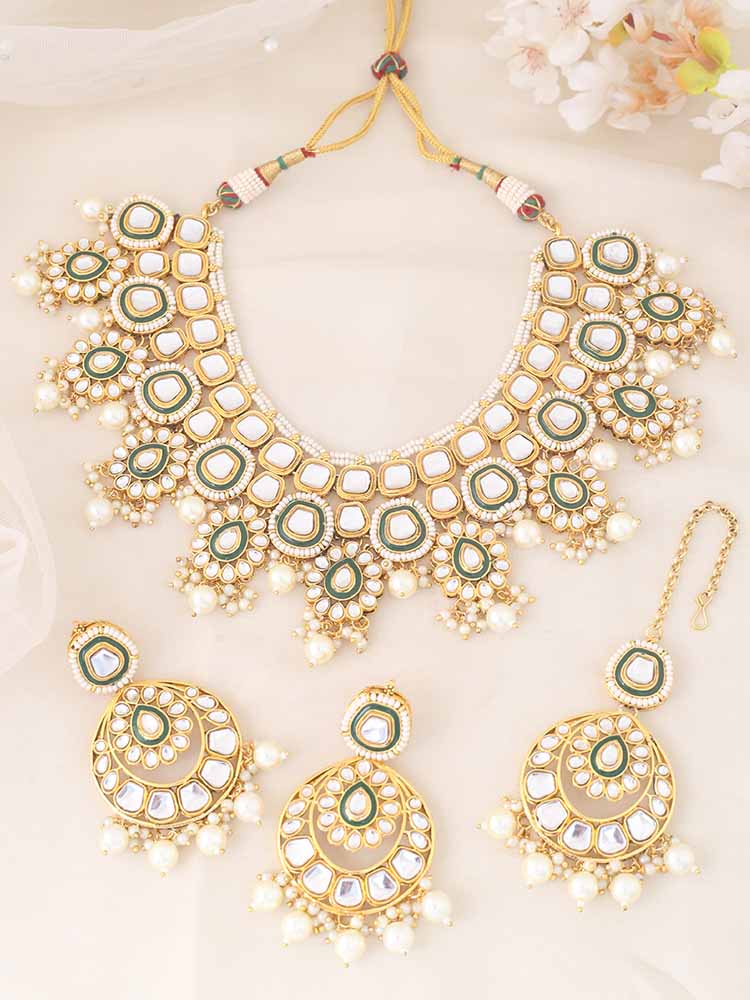 Ivory Suman Jewellery Set