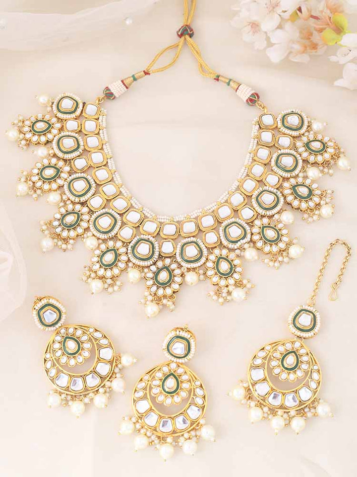 Ivory Suman Jewellery Set