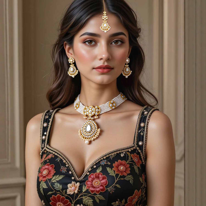 Ivory Sumedha Kundan Jewellery Set