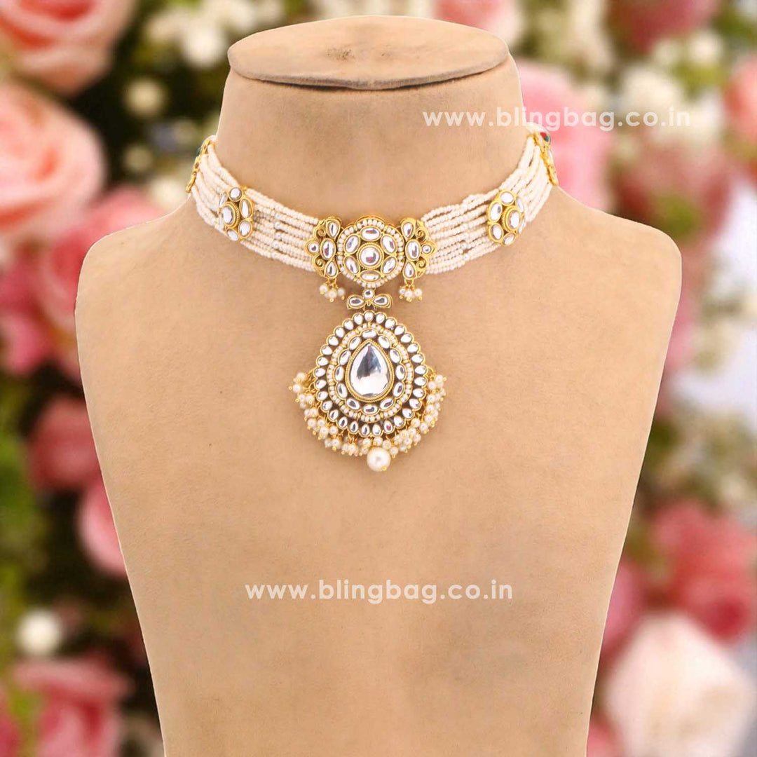 Ivory Sumedha Kundan Jewellery Set