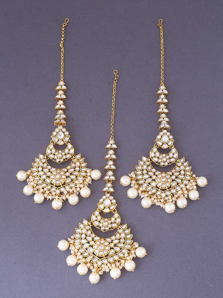 Ivory Supriya Maang Tikka Set