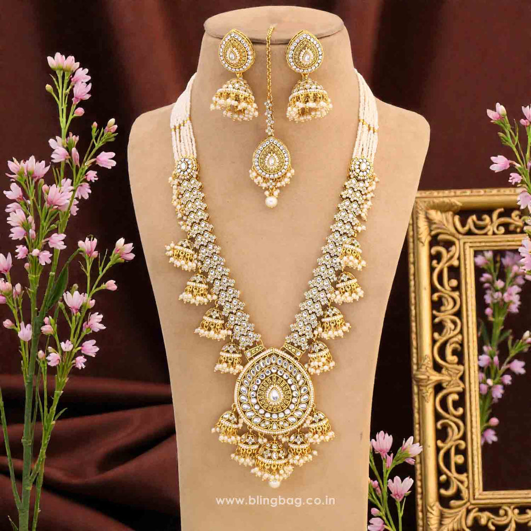 Ivory Surina Kundan Jewellery Set