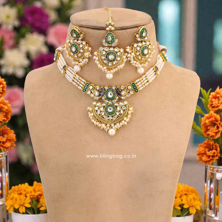 Ivory Suvitha Kundan Jewellery Set