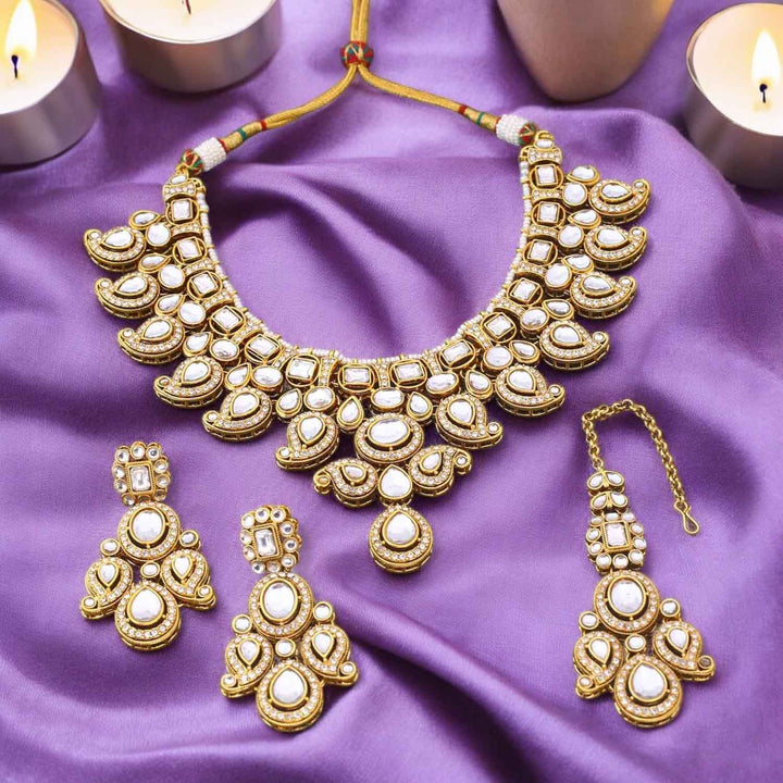 Ivory Swaragh Kundan Jewellery Set