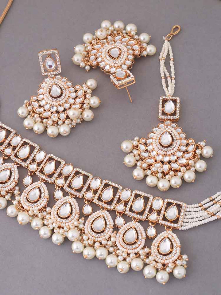 Ivory Taani Jewellery Set