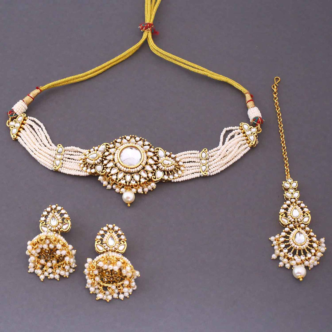 Ivory Tanushee Kundan Jewellery Set