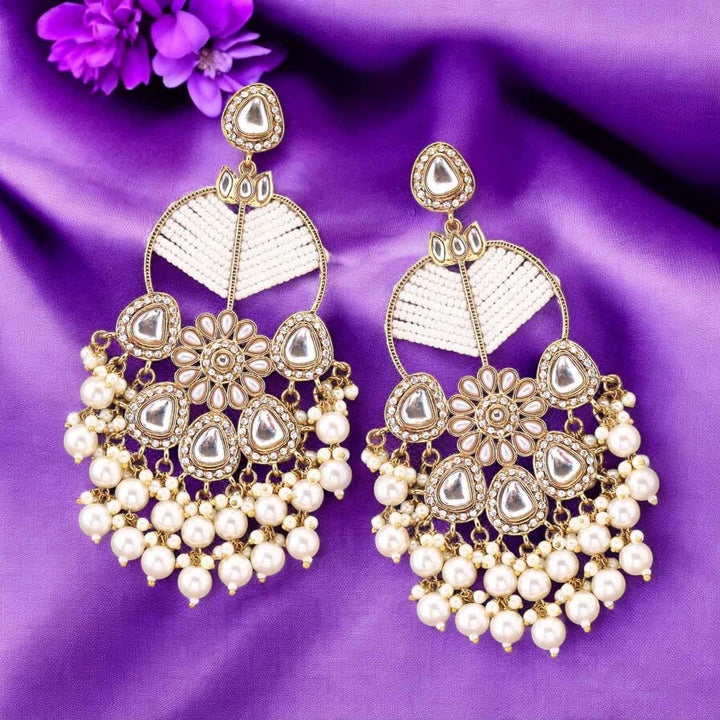 Ivory Tarwani Chandbalis