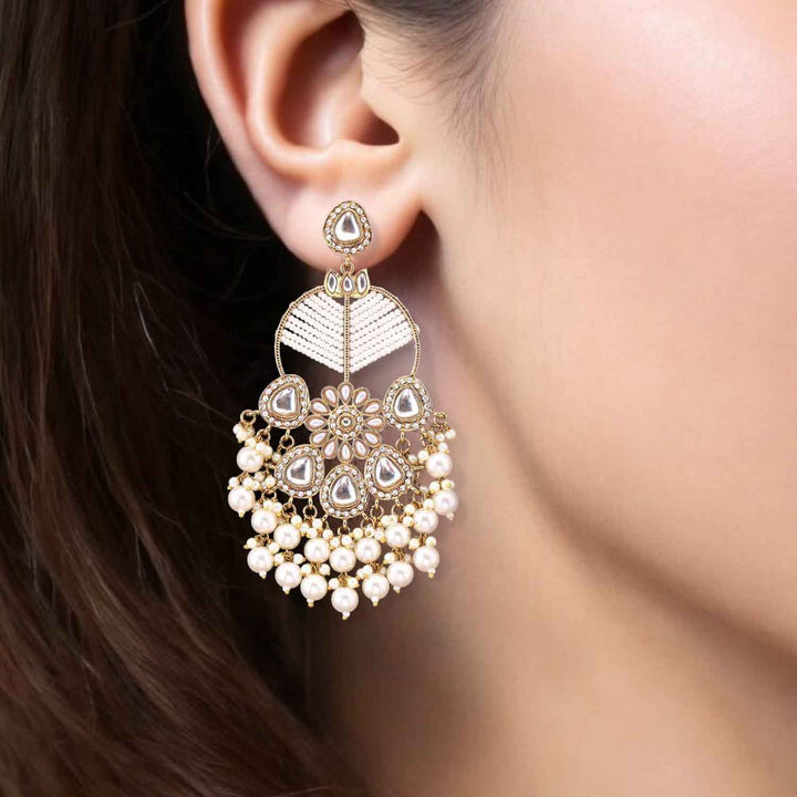 Ivory Tarwani Chandbalis