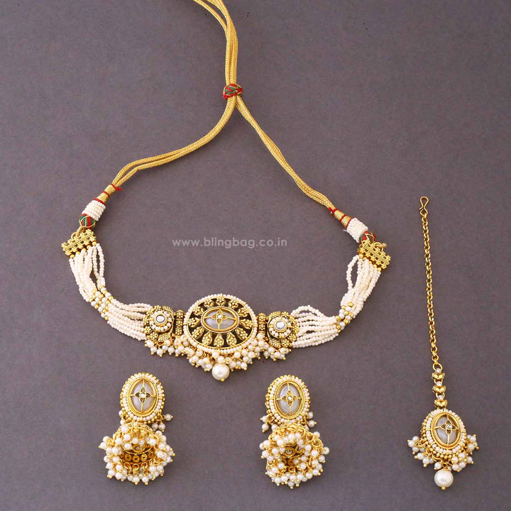 Ivory Tavya Kundan Jewellery Set