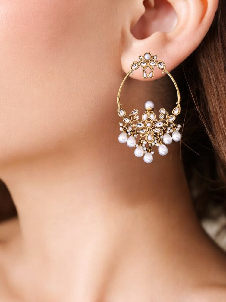 Ivory Tia Chandbalis