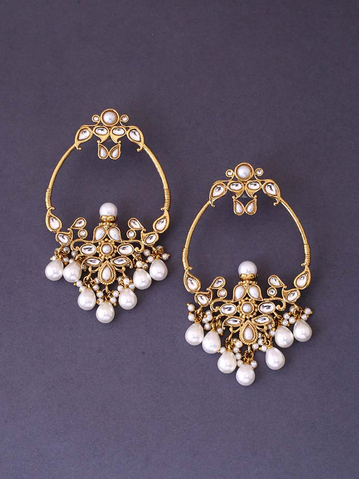 Ivory Tia Chandbalis