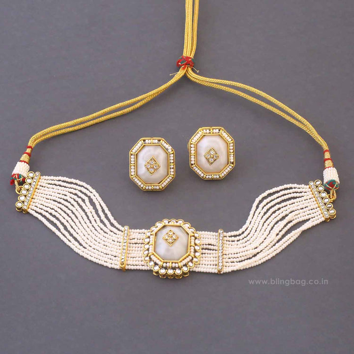 Ivory Tithi Kundan Jewellery Set