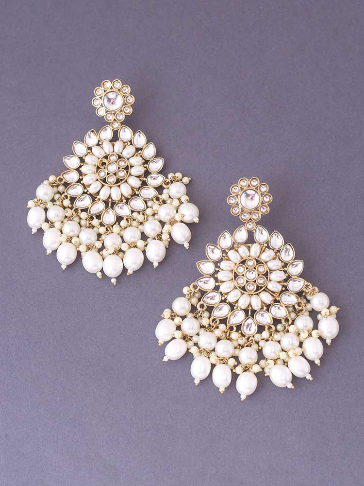 Ivory Triguna Chaandbalis