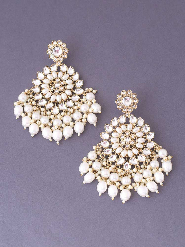 Ivory Triguna Chaandbalis