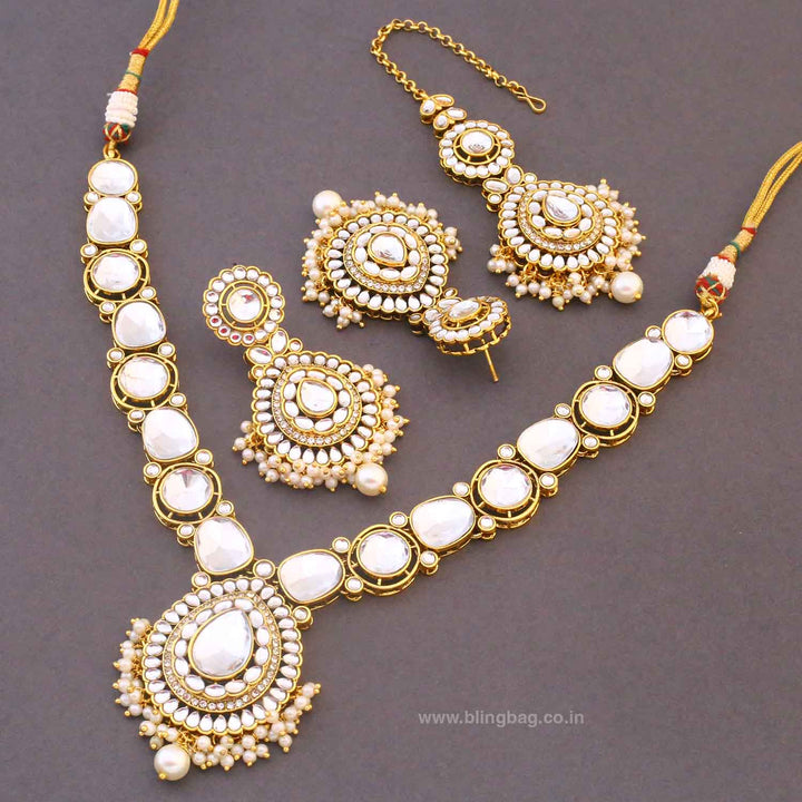 Ivory Umisha Kundan Jewellery Set